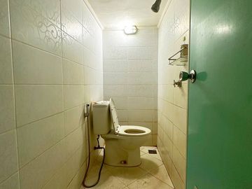 Rumah Dijual Secondary Kokoh Full Bata Di Ciracas Jakarta Timur Dekat TB Simatupang SHM Jual [AR129]