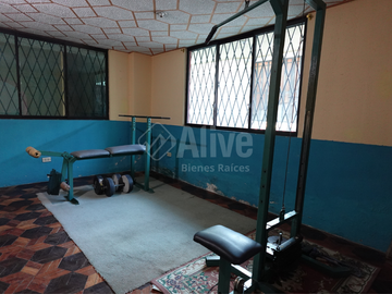 Casa rentera de venta en Chillogallo barrio El Porvenir