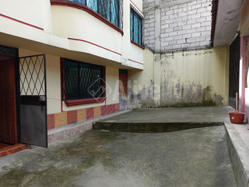 Casa rentera de venta en Chillogallo barrio El Porvenir