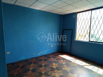 Casa rentera de venta en Chillogallo barrio El Porvenir