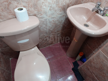 Casa rentera de venta en Chillogallo barrio El Porvenir
