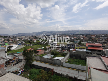 Casa rentera de venta en Chillogallo barrio El Porvenir