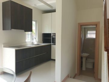 FOR SALE 3 BEDROOMS 2 STOREY HOUSE AND LOT IN VILLA CONCHITA SUBD IN BAGO GALLERA