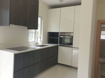 FOR SALE 3 BEDROOMS 2 STOREY HOUSE AND LOT IN VILLA CONCHITA SUBD IN BAGO GALLERA
