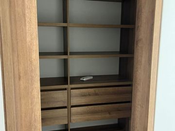 APARTAMENTO HUNGRÍA FRENTE A EXPOFERIAS