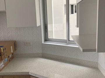 DE ESTRENO, ESPECTACULAR DEP EN 4TO PISO, 3 DORM, EST, VISTA EXTERIOR