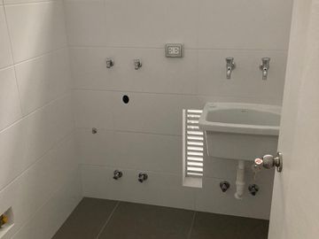DE ESTRENO, ESPECTACULAR DEP EN 4TO PISO, 3 DORM, EST, VISTA EXTERIOR