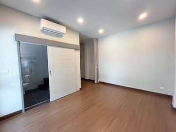 For Sale 5 bedrooms 6 bathroom The City Bangna