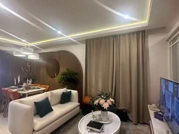 1 BEDROOM CONDO UNIT IN MIRA FOR SALE LOCATED IN MIRASOL ST. CUBAO QUEZON CITY PRE-SELLING PROMO AS LOW AS 10K MONTHLY