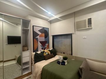 1 BEDROOM CONDO UNIT IN MIRA FOR SALE LOCATED IN MIRASOL ST. CUBAO QUEZON CITY PRE-SELLING PROMO AS LOW AS 10K MONTHLY
