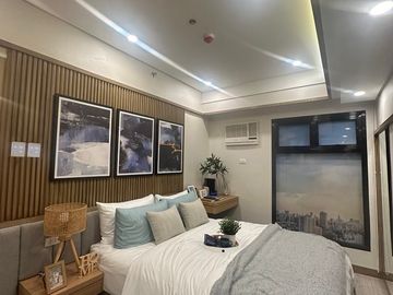 1 BEDROOM CONDO UNIT IN MIRA FOR SALE LOCATED IN MIRASOL ST. CUBAO QUEZON CITY PRE-SELLING PROMO AS LOW AS 10K MONTHLY
