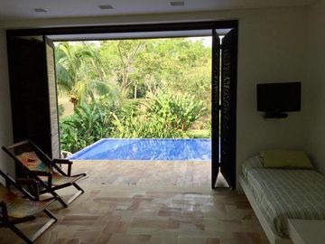 CASA CAMPESTRE EN VENTA EN MESA DE YEGUAS (ANAPOIMA)