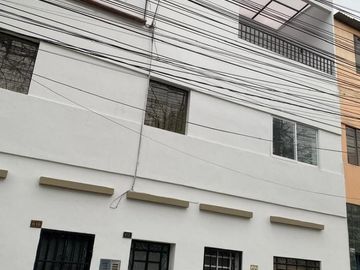 LINDO DUPLEX EN BUENA ZONA DE LINCE