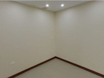 SE ARRIENDA AMPLIO Y MODERNO DEPARTAMENTO EN SUBSUELO - SECTOR CASHAPAMBA – VALLE DE LOS CHILLOS