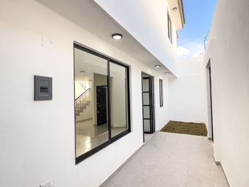 Casa en VENTA SAN PEDRO CHOLULA 5 RECAMARAS Y JARDIN RECURSO PROPIO