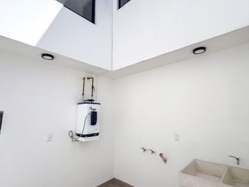 Casa en VENTA SAN PEDRO CHOLULA 5 RECAMARAS Y JARDIN RECURSO PROPIO
