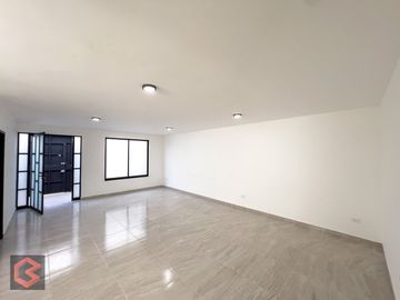 Casa en VENTA SAN PEDRO CHOLULA 5 RECAMARAS Y JARDIN RECURSO PROPIO