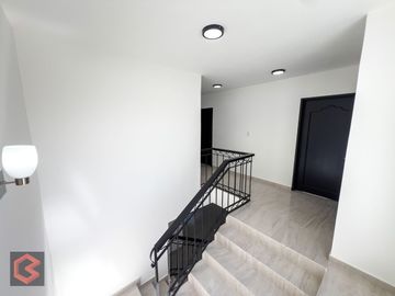Casa en VENTA SAN PEDRO CHOLULA 5 RECAMARAS Y JARDIN RECURSO PROPIO