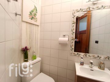 VENDO GRAN CASA COMUNA LA REINA