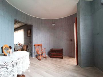 VENDO GRAN CASA COMUNA LA REINA