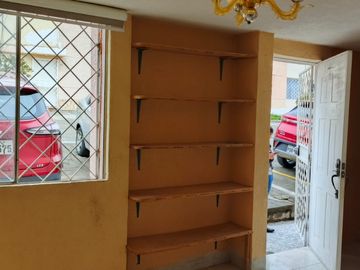 Casa en venta San Antonio Mitad del Mundo 90M2
