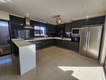 Se vende hermosa casa en Parcelacion El Llano, Rengo