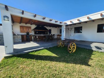 Se vende hermosa casa en Parcelacion El Llano, Rengo