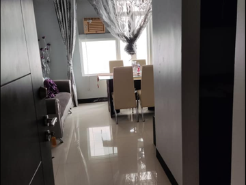 Combine Unit for sale in STAMFORD EXECUTIVE McKinley Hills Taguig - OK for FINANCING