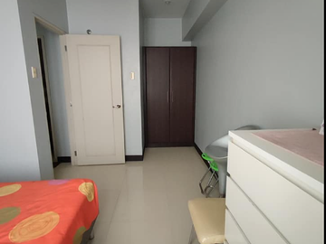 Combine Unit for sale in STAMFORD EXECUTIVE McKinley Hills Taguig - OK for FINANCING