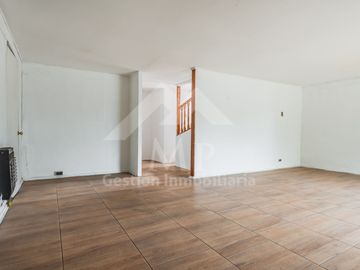 A Pasos Estadio Croata. 3 Dorm, 2 Baños, Servicios.