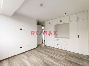 VENTA DE DEPARTAMENTO MODERNO DE ESTRENO EN SURCO + ESTACIONAMIENTO