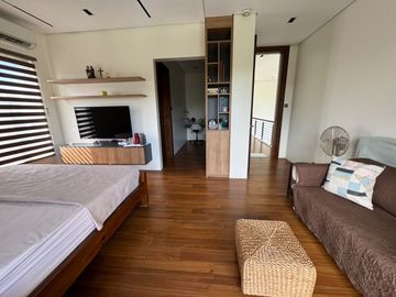 Fully Furnished 8 Bedroom House and Lot in Tali Beach Subdivision, Nasugbu For Sale