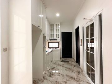 Rumah Dijual Mewah Dekat The Park Pejaten Jakarta Selatan Harga Nego