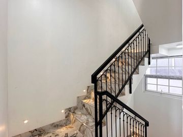 Rumah Dijual Mewah Dekat The Park Pejaten Jakarta Selatan Harga Nego