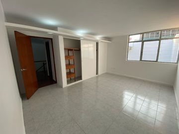 CASA EN VENTA COLONIA GABRIEL PASTOR CERCA DEL CENTRO HISTÓRICO, PUEBLA, PUE.