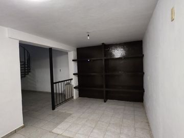 Excelente casa en la colonia del fresno