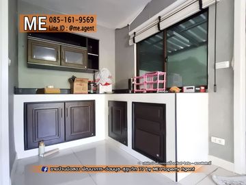 For Sale Townhouse Pruksa Ville 57 pattanakran 32 30 SQW. Near Ekkamai, Thonglor, Sukhumvit, call 064-954----- (TB56-30)