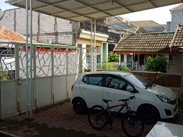 Rumah Murah di Ketintang 243 m2 Hanya 2,5 M Dekat Royal Plaza