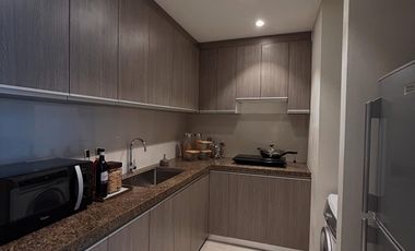 Studio Unit with Balcony Vion Tower For Sale In Makati at Below Market Value