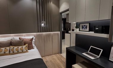 Studio Unit with Balcony Vion Tower For Sale In Makati at Below Market Value
