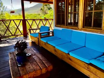 Venta de Amplio Terreno con Casa Amoblada en Chacayes, Machalí. Región de O’Higgins.