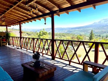 Venta de Amplio Terreno con Casa Amoblada en Chacayes, Machalí. Región de O’Higgins.