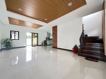 Single Attached House & Lot For Sale In Parkplace Village Imus Cavite
