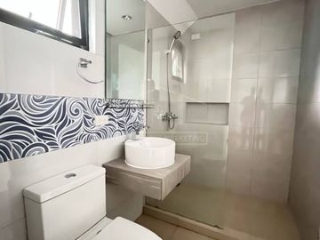 Single Attached House & Lot For Sale In Parkplace Village Imus Cavite
