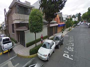 Vendo Casa en Colonia Paseos de Taxqueña. Delegación Tlalpan, Coyoacán. CDMX.