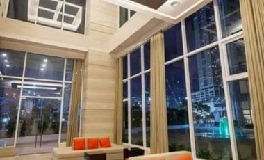 LEASE TO OWN Condo For Sale The Trion Towers Rent to own in BGC walking distance to SM aura