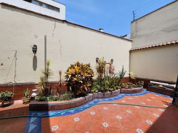 Vendo Excelente Casa en Venta Para Remodelar Miraflores