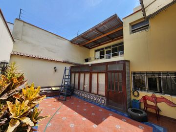 Vendo Excelente Casa en Venta Para Remodelar Miraflores