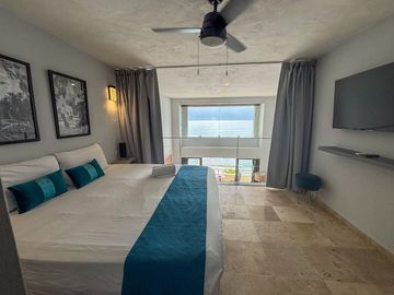 Hermoso Penthouse en venta frente a la playa