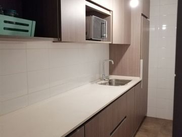 VENDO  Maravilloso dep estilo y calidad superior de  1D 1B con estacionamiento y bodega